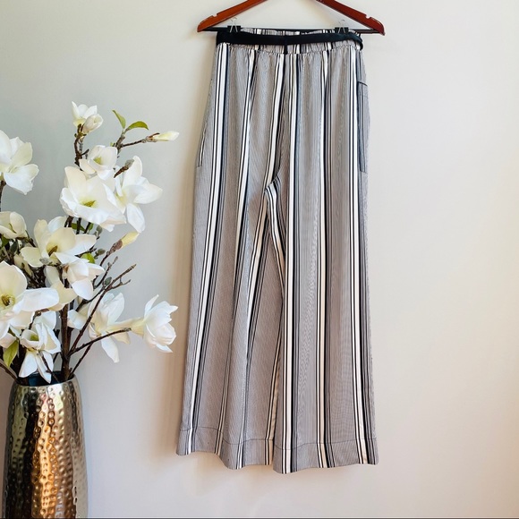 Victoria’s Secret wide leg highwaist pajama pants - Picture 3 of 7